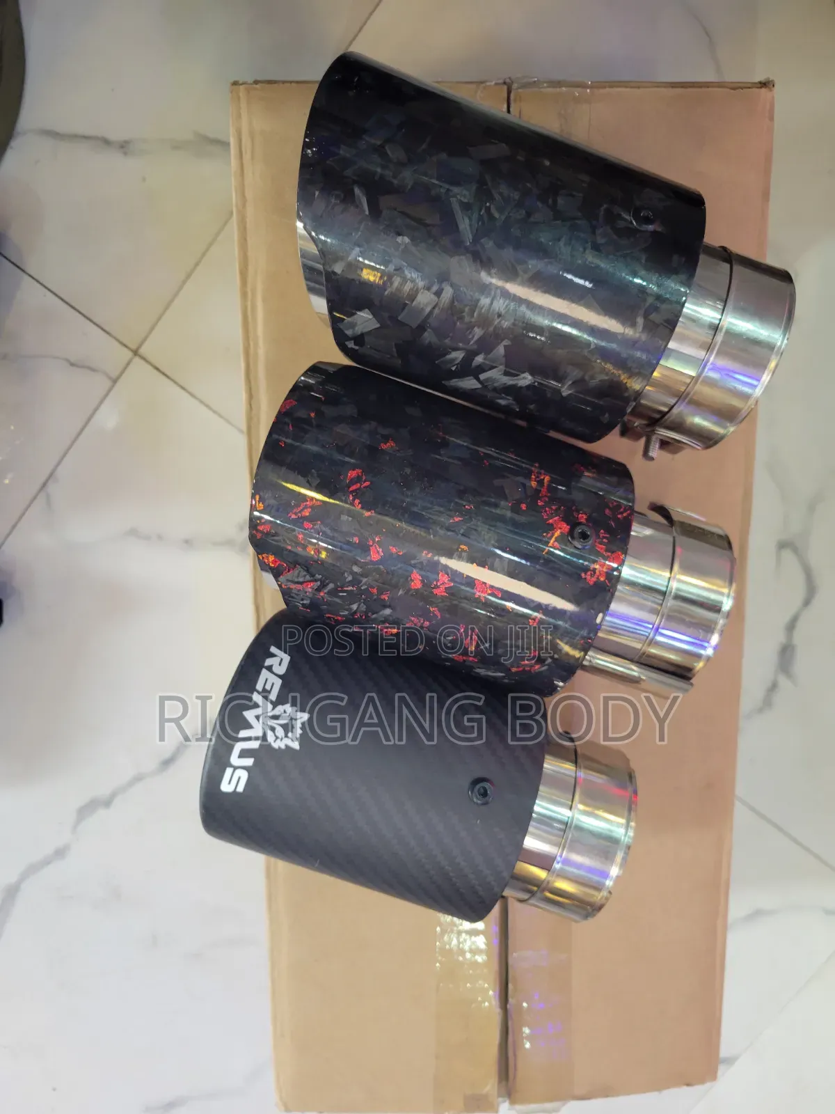 Normal Universal Exuss Mouth for All Cars.