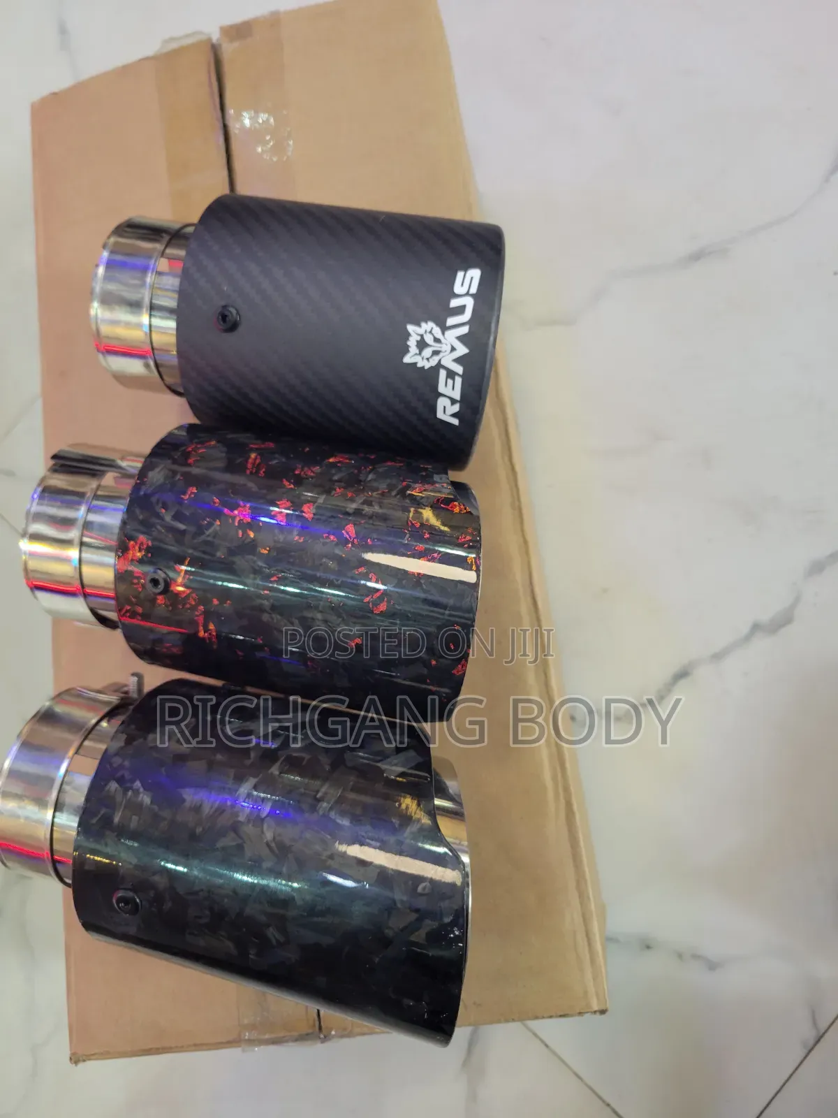 Normal Universal Exuss Mouth for All Cars.