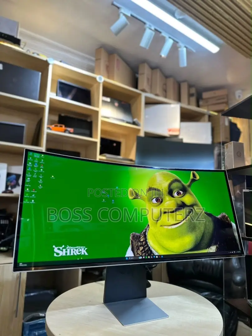 Samsung 34-Inch Curved OLED Odyssey G8