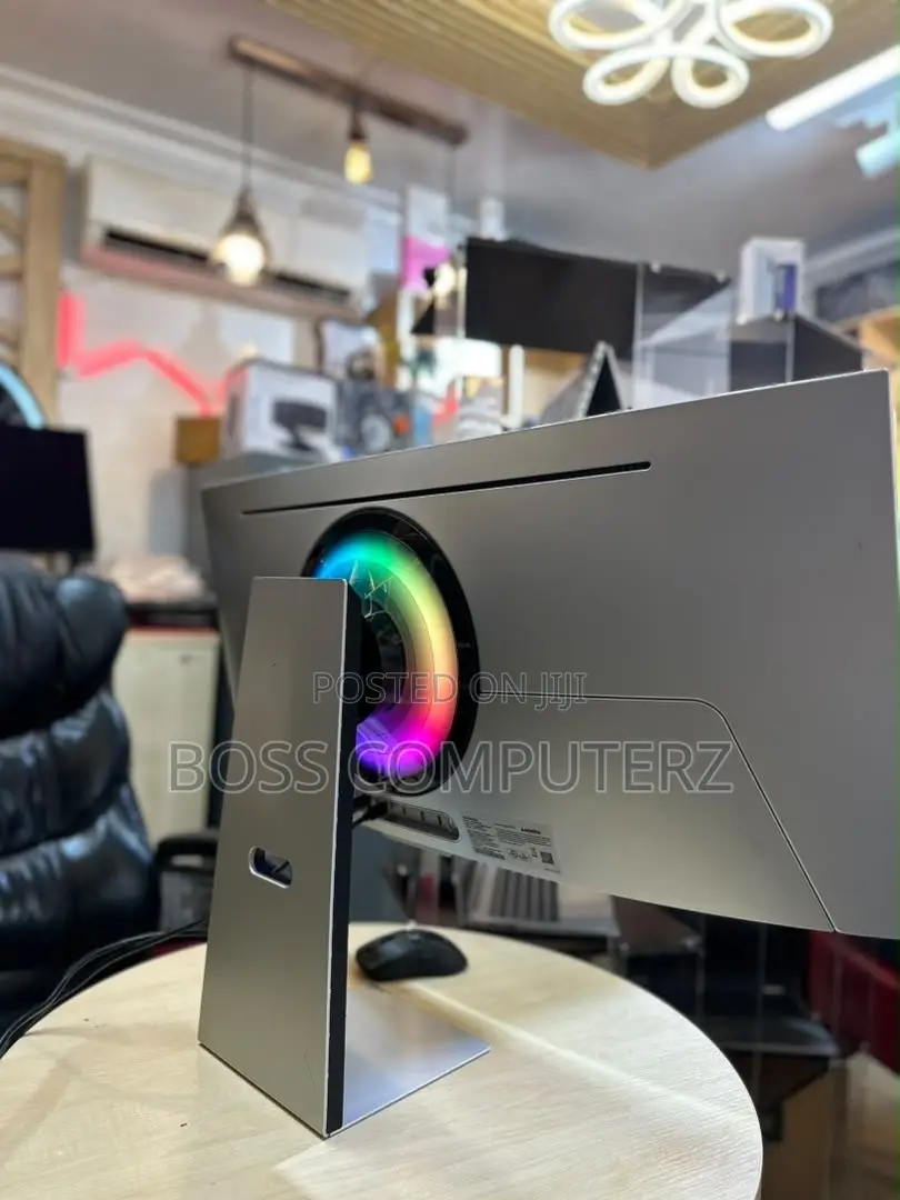 Samsung 34-Inch Curved OLED Odyssey G8