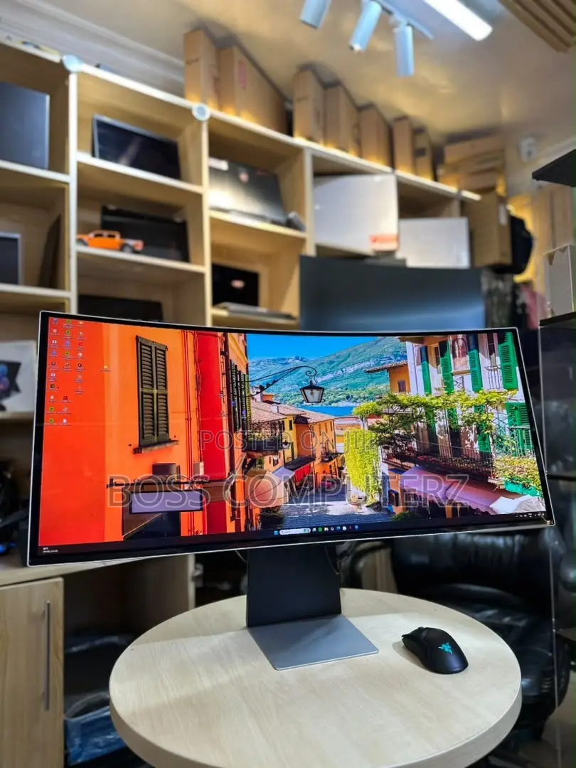 Samsung 34-Inch Curved OLED Odyssey G8
