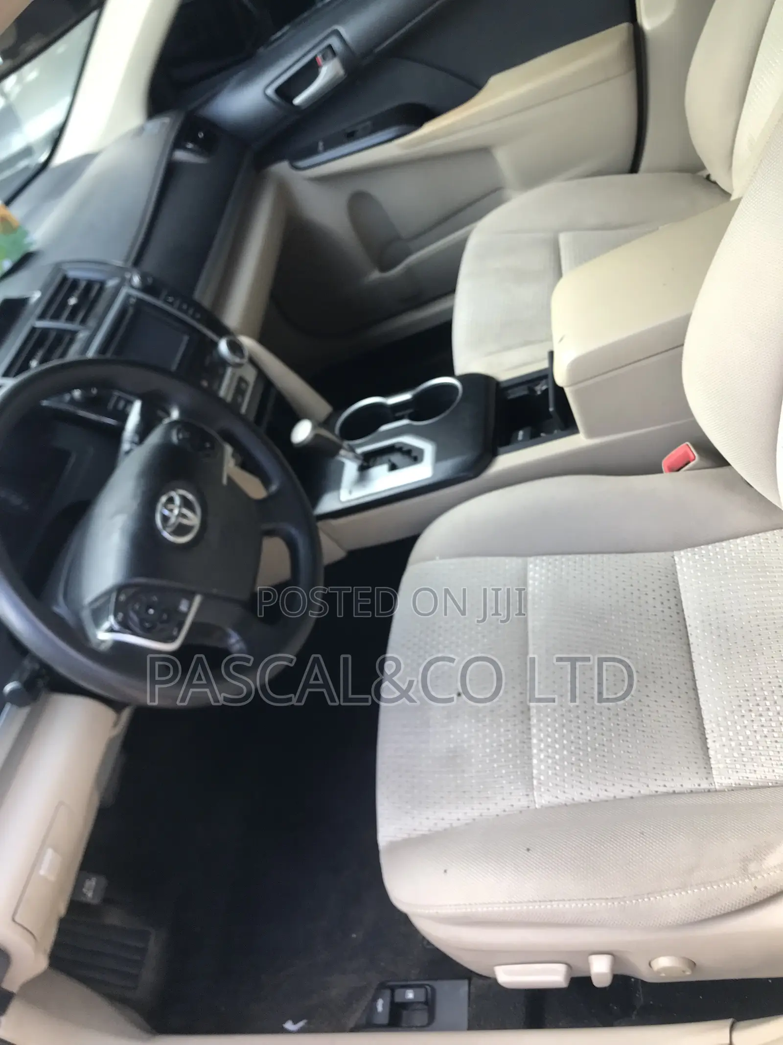 Toyota Camry LE 4dr Sedan (2.5L 4cyl 6A) 2013 Red