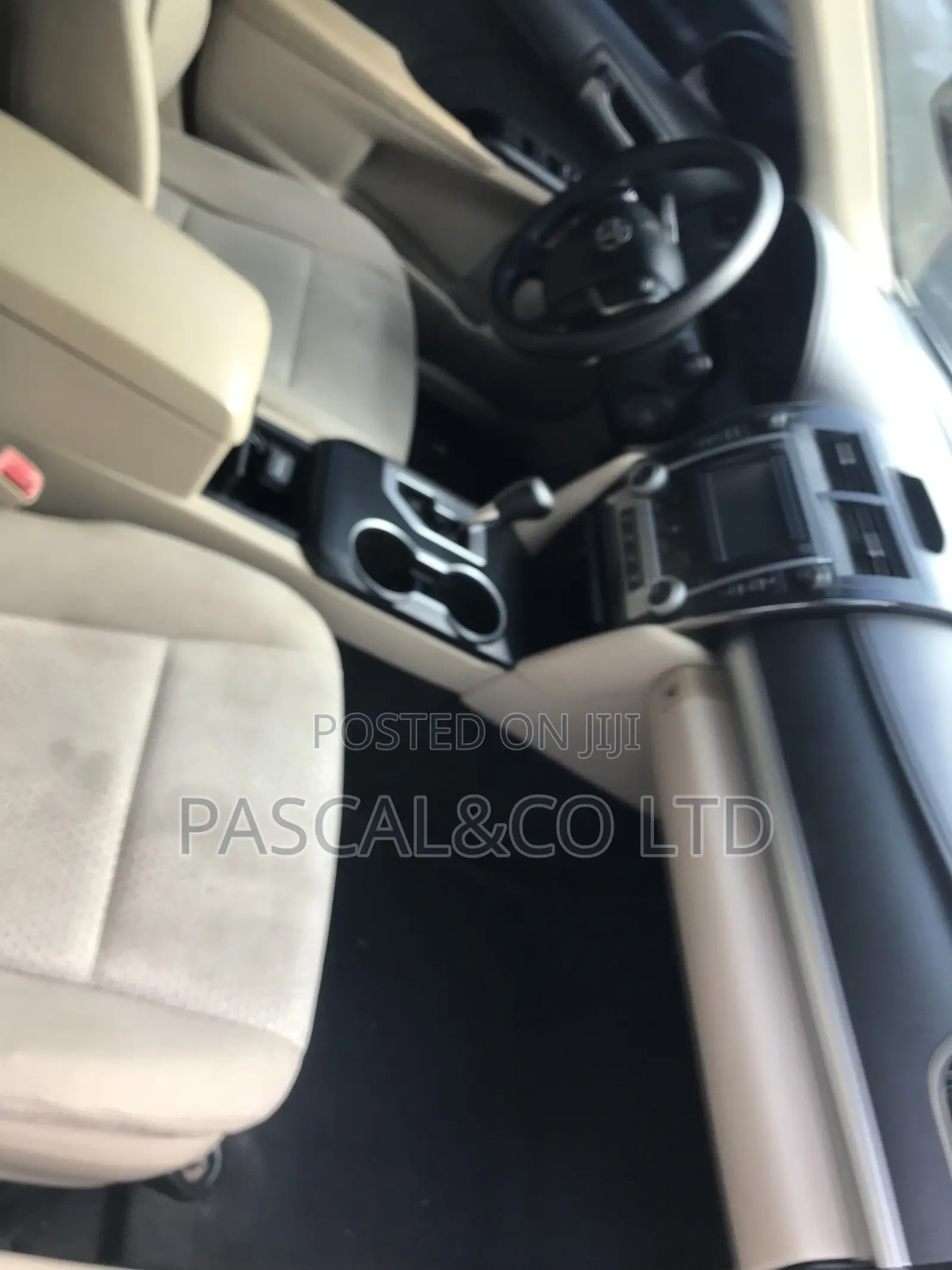 Toyota Camry LE 4dr Sedan (2.5L 4cyl 6A) 2013 Red