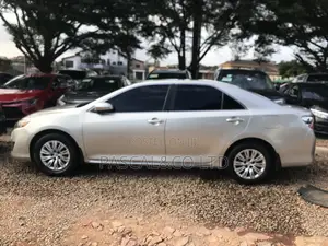 Toyota Camry LE 4dr Sedan (2.5L 4cyl 6A) 2013 Red