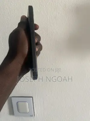 Apple iPhone 16 128 GB Black