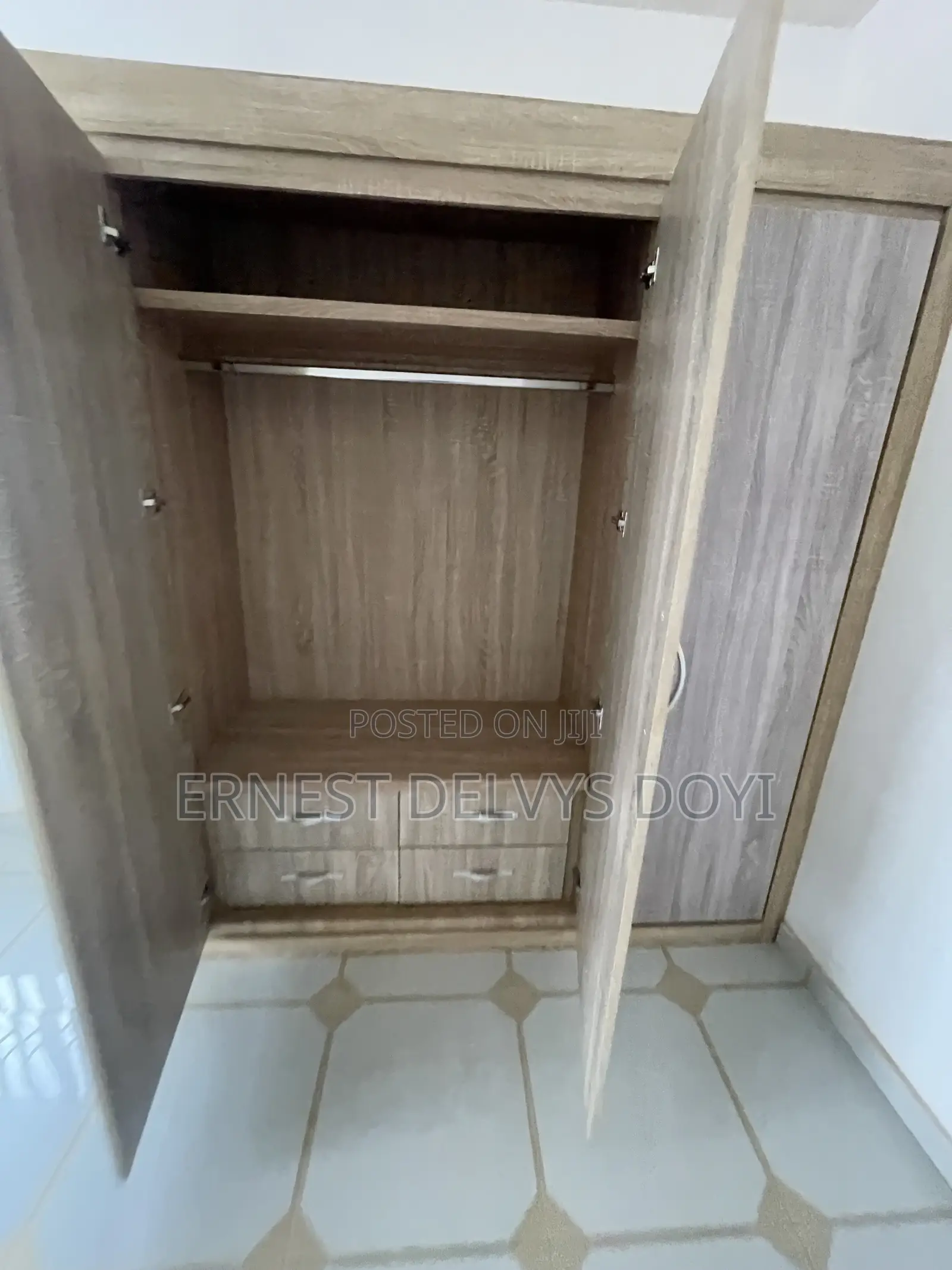 4bdrm Mansion in Ghana Flag for sale