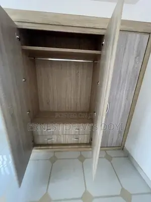 4bdrm Mansion in Ghana Flag for sale