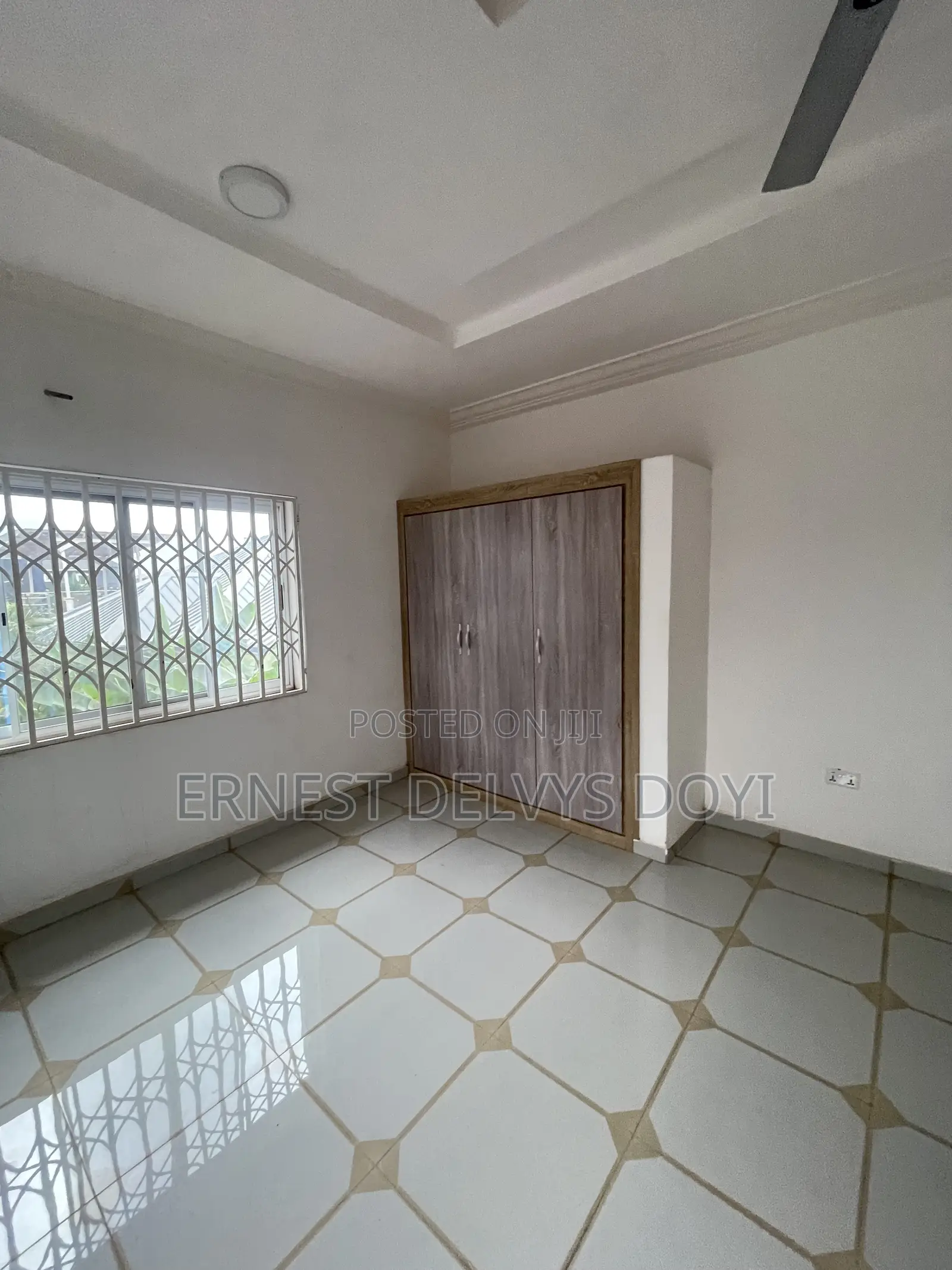 4bdrm Mansion in Ghana Flag for sale