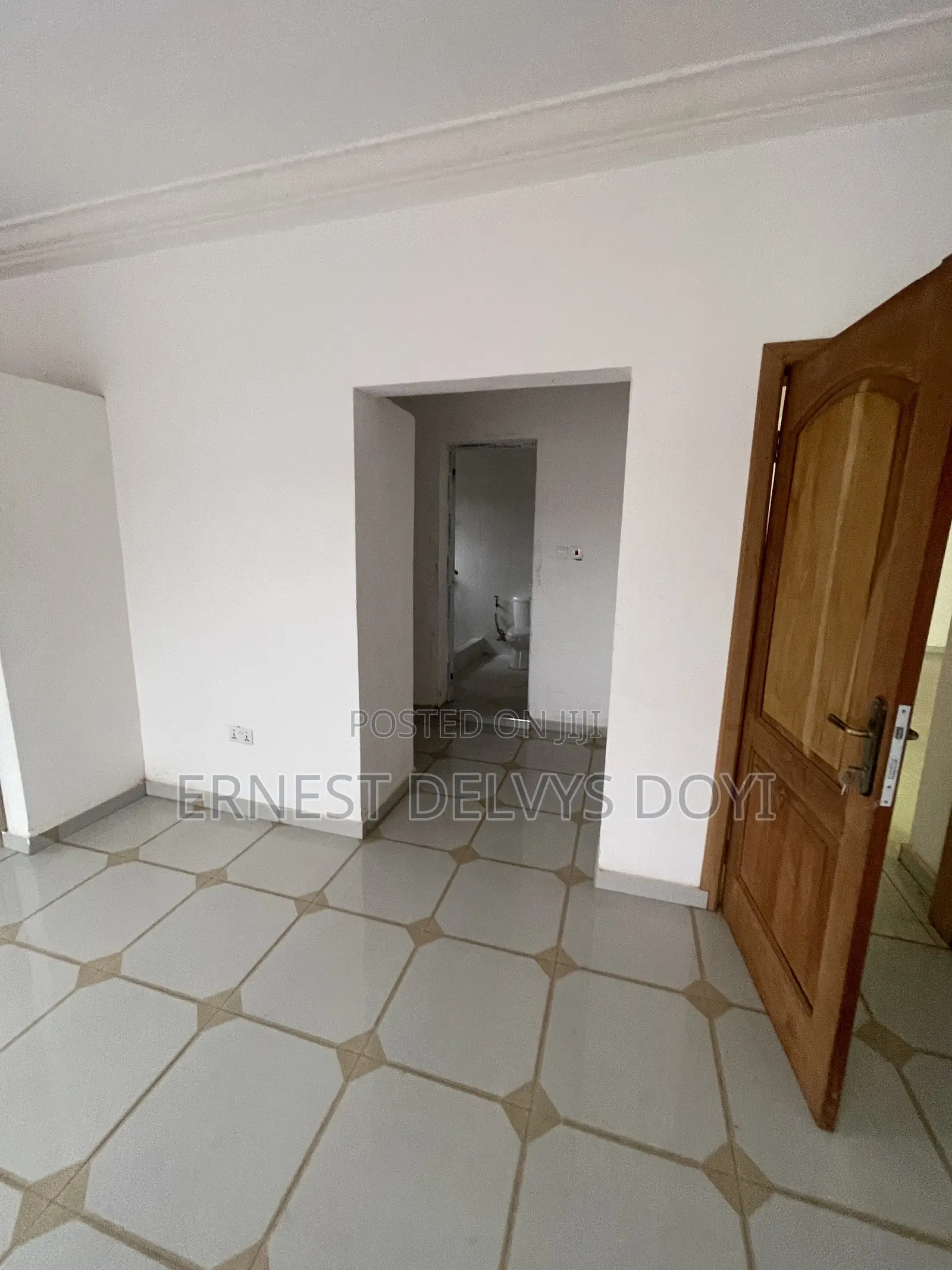 4bdrm Mansion in Ghana Flag for sale