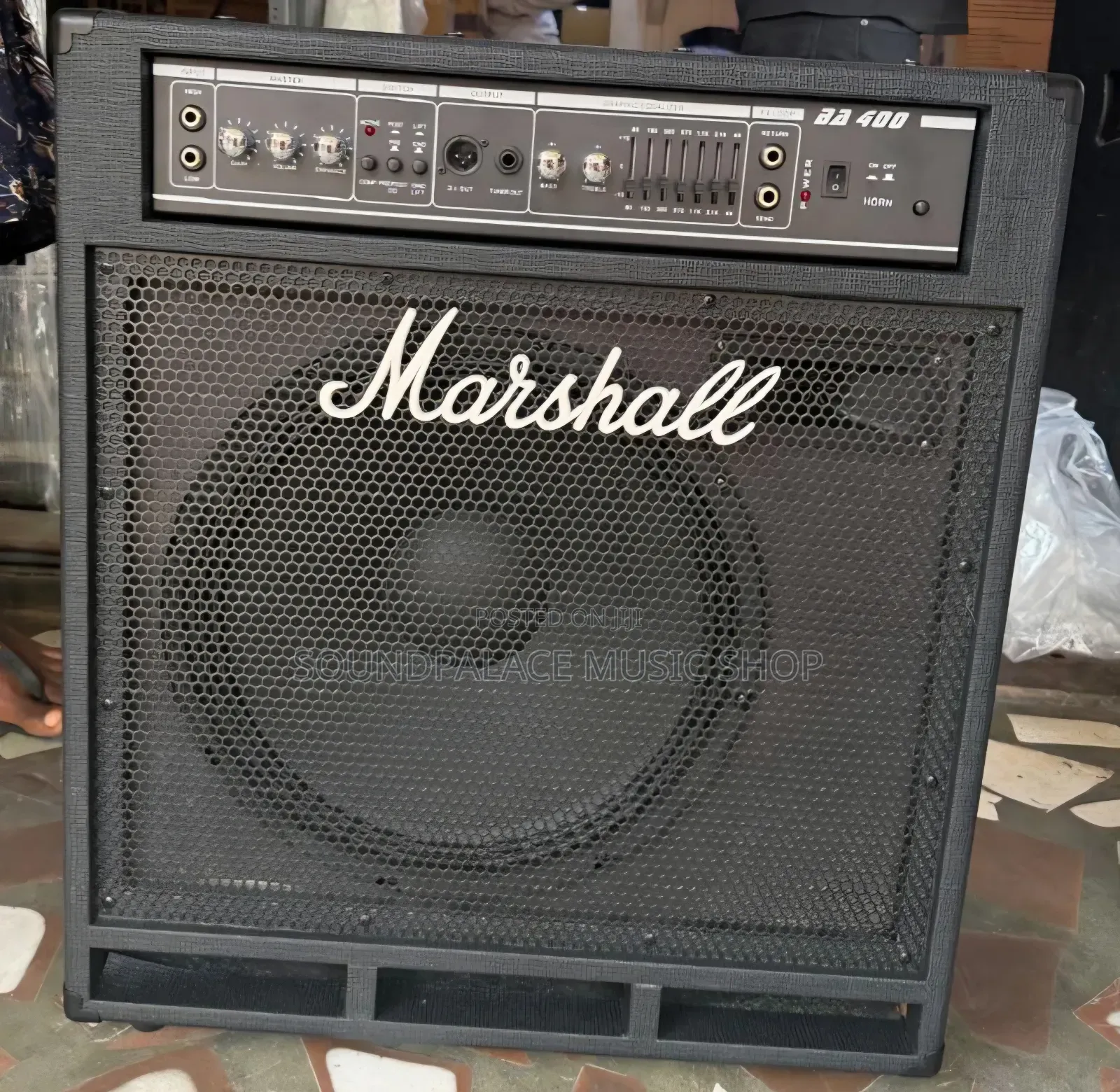 Marshall BA400 Bass Guitar Combo Amplifier