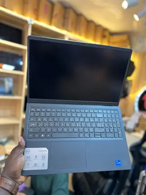 Laptop Dell Inspiron 15 3511 16GB Intel Core i7 SSD 512GB