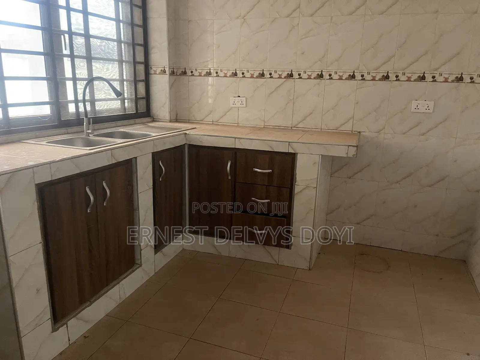 3bdrm Maisonette in Adenta, Frafraha for rent