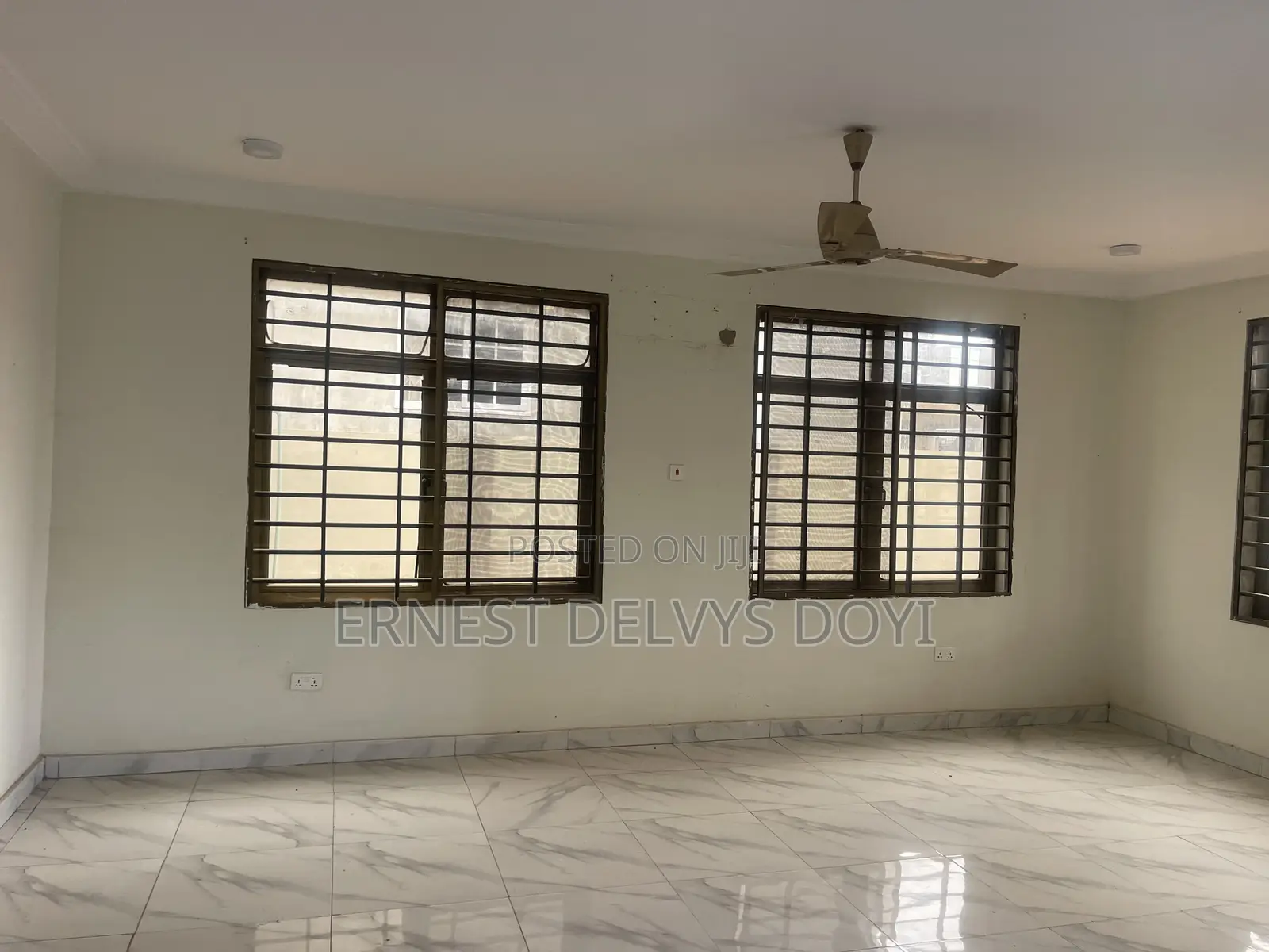 3bdrm Maisonette in Adenta, Frafraha for rent