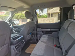 Ford F-150 XLT 2021 Green