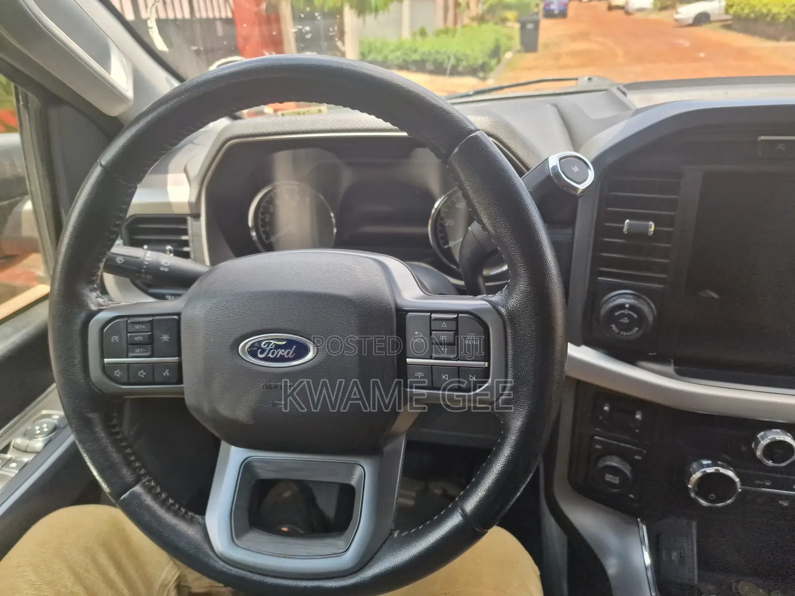 Ford F-150 XLT 2021 Green