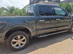 Ford F-150 XLT 2021 Green