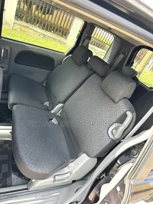Toyota Sienta 2013 Purple