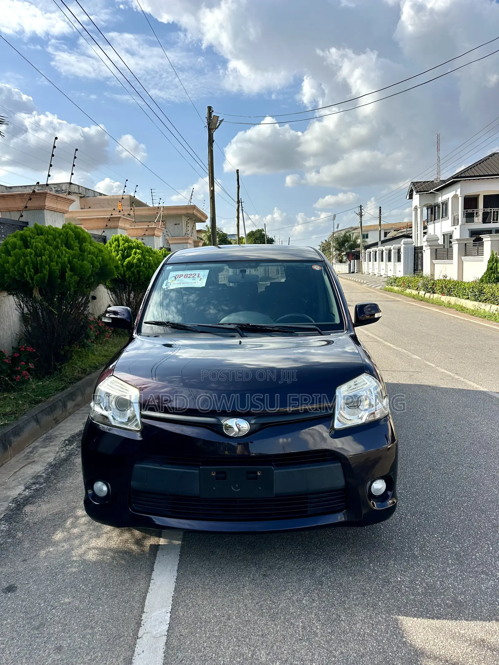 Toyota Sienta 2013 Purple