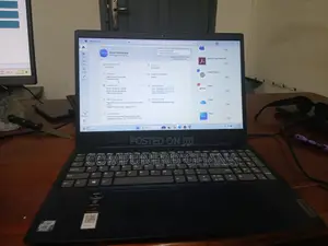 Laptop Lenovo Ideapad 3 8GB Intel Core i3 HDD+SSD 256GB