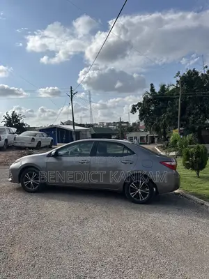 Toyota Corolla LE (1.8L 4cyl 2A) 2018 Gray