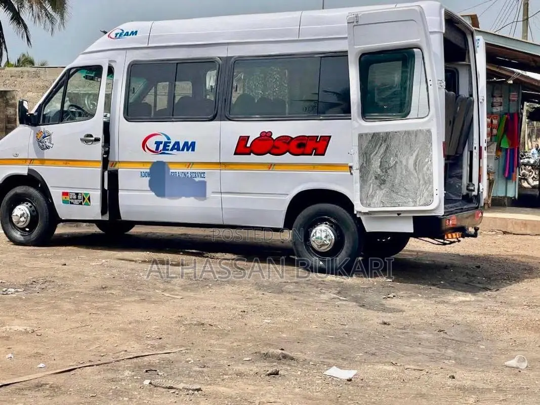 Mercedes-Benz Sprinter 2000 White