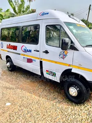Mercedes-Benz Sprinter 2000 White
