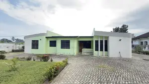 5bdrm House in Takoradi for sale