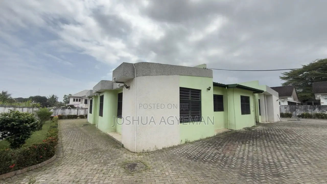 5bdrm House in Takoradi for sale
