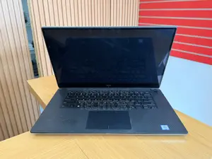 Laptop Dell Precision 5530 16GB Intel Core i7 SSD 512GB