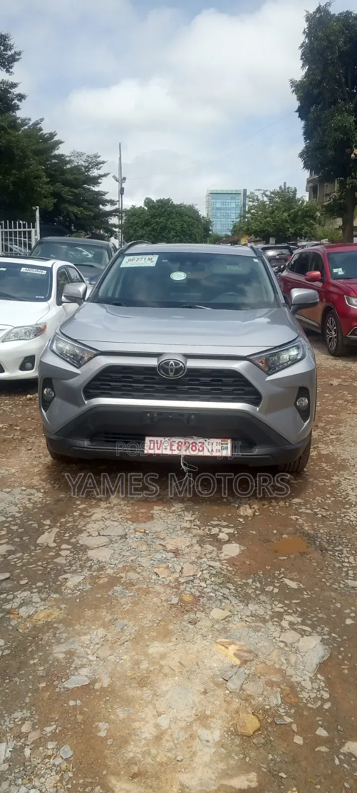 Toyota RAV4 2021 Silver