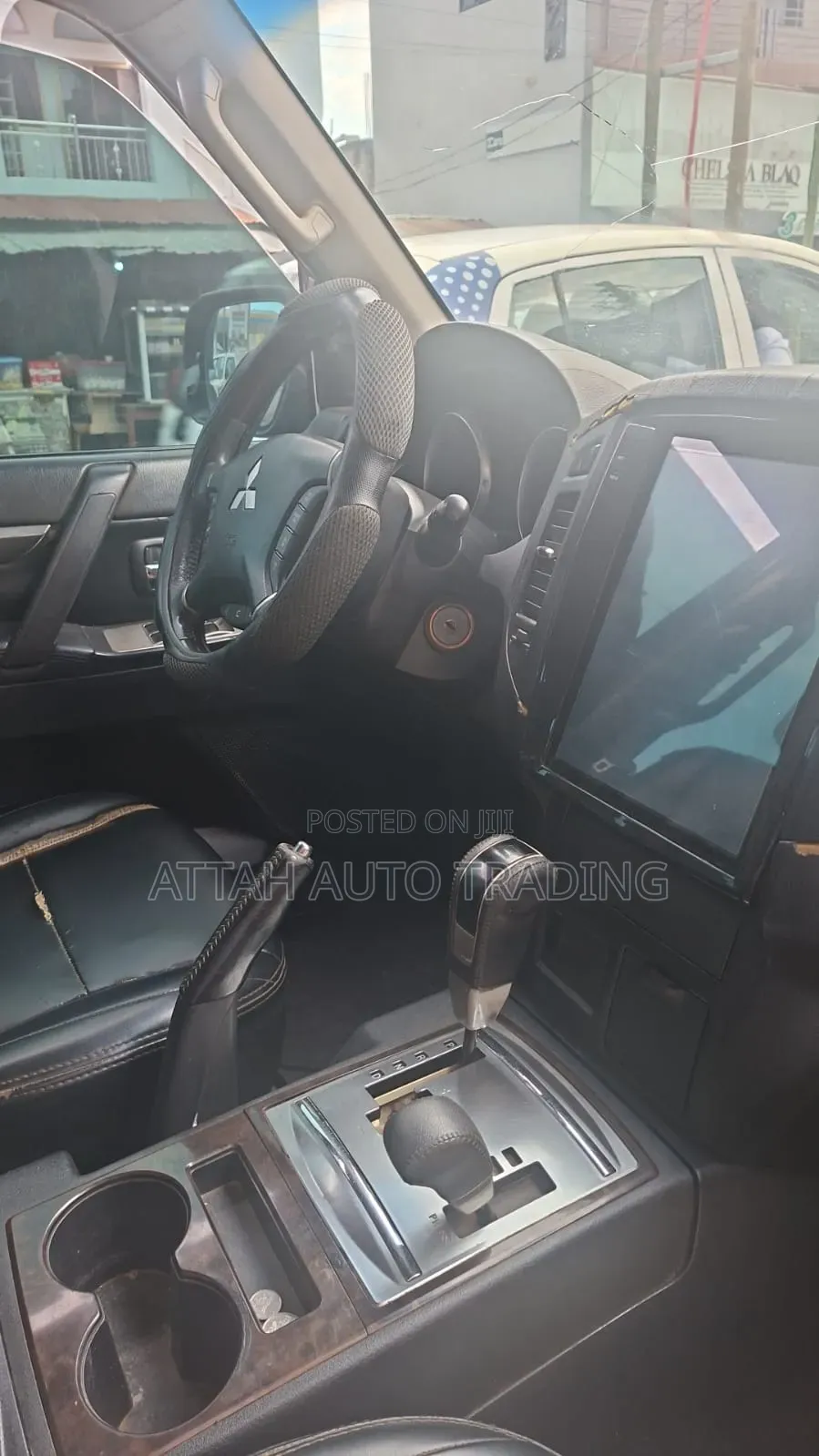 Mitsubishi Pajero 2011 Silver
