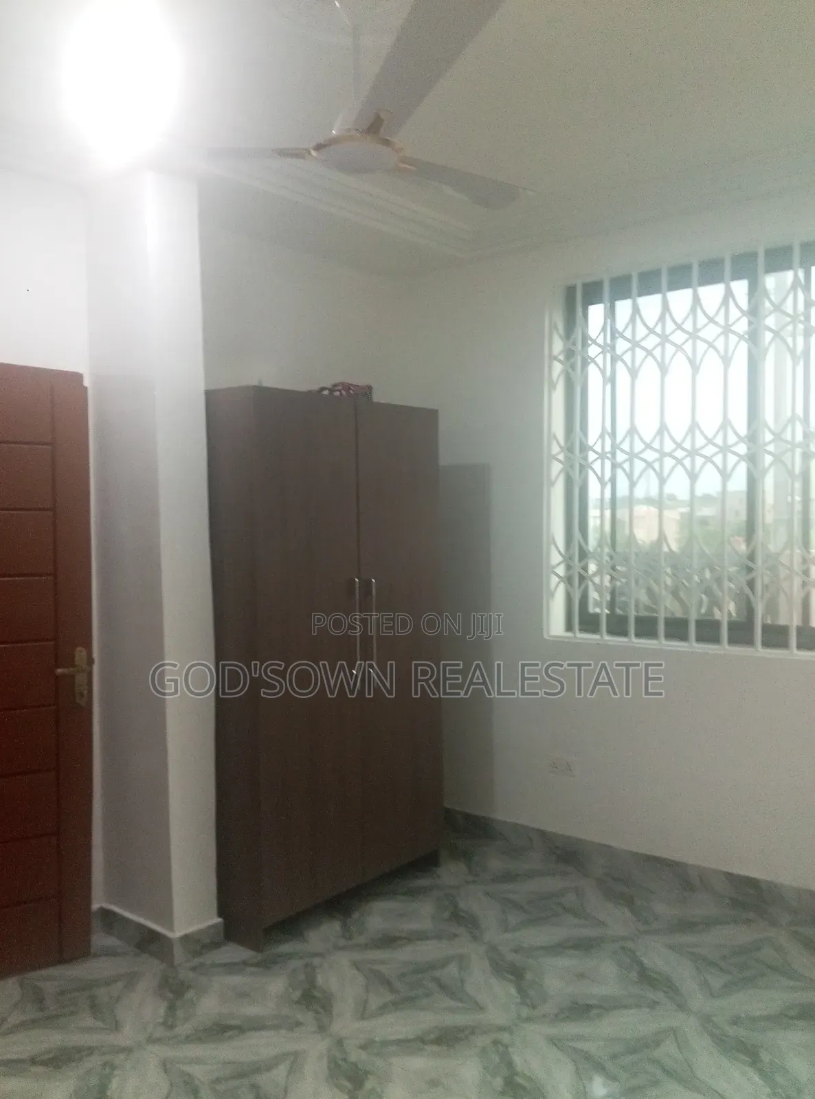 3bdrm Apartment in Gomoa East for rent