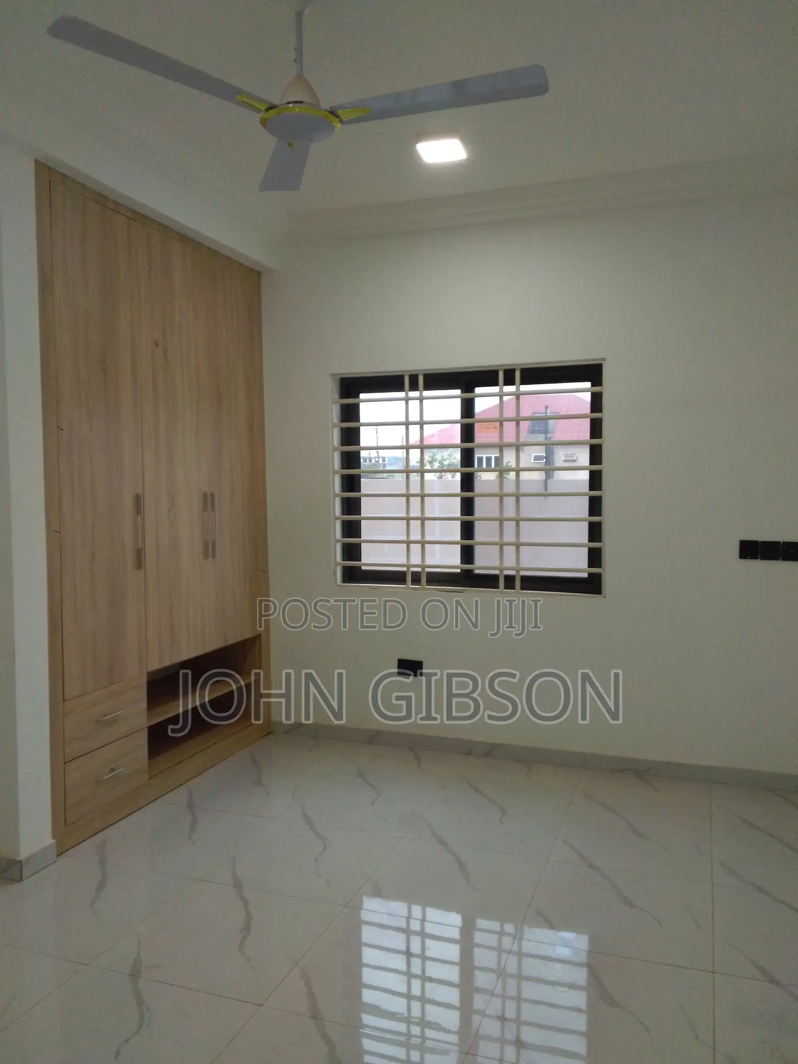 4bdrm Duplex in 4 Bedroom Duplex, Housing Down for sale