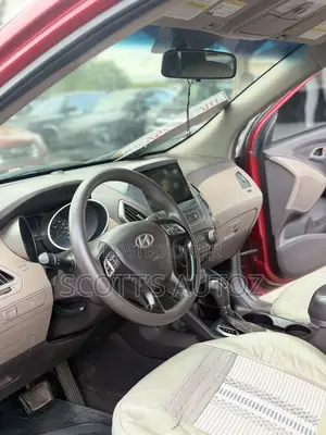 Hyundai Tucson 2014 Red