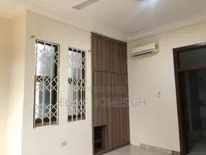 2bdrm Apartment in Elaffhomesgh, American House for rent
