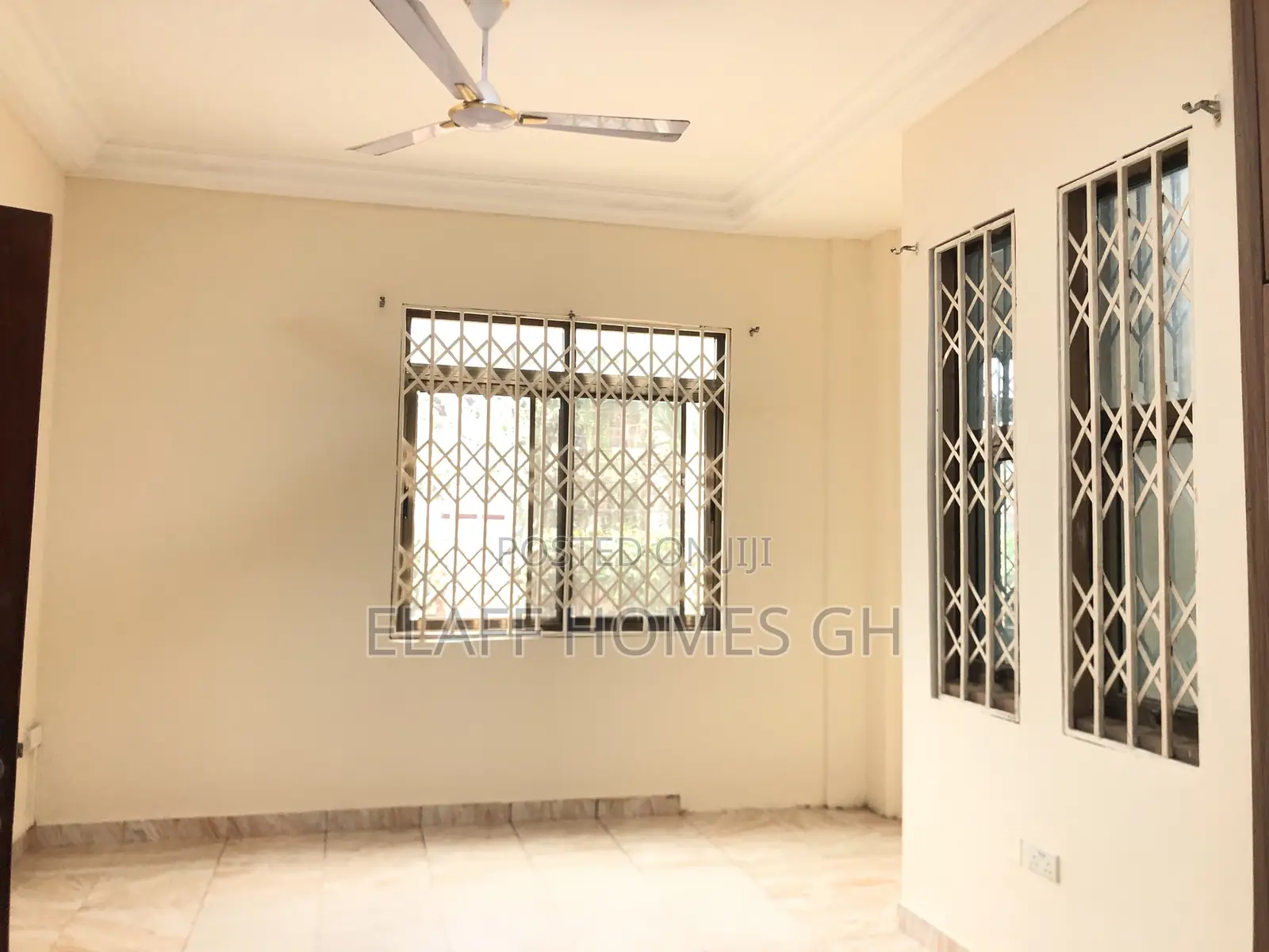 2bdrm Apartment in Elaffhomesgh, American House for rent
