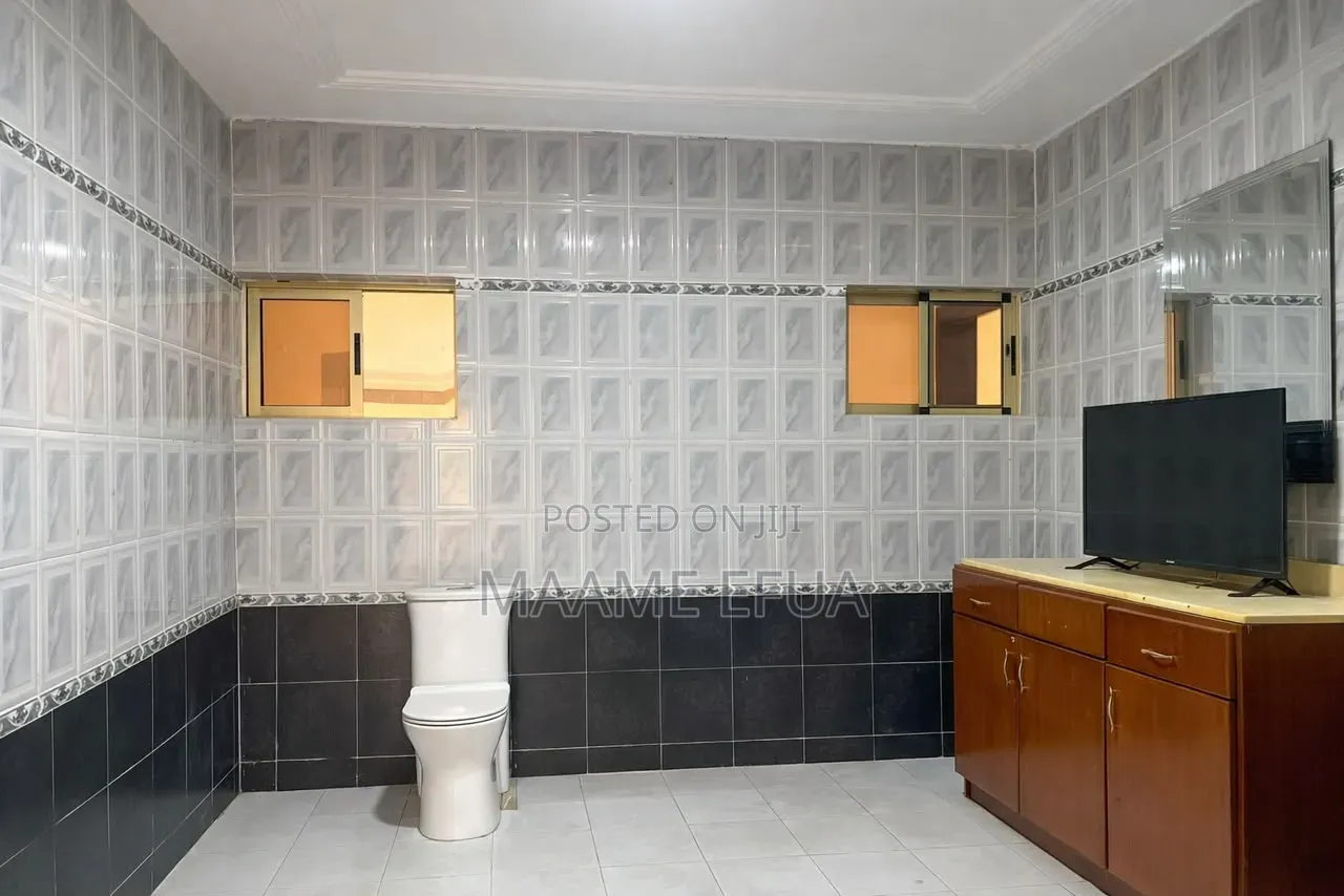 2bdrm House in Tse Addo, Accra Metropolitan for sale