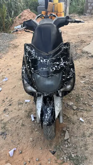 Yamaha Majesty 2020 Black