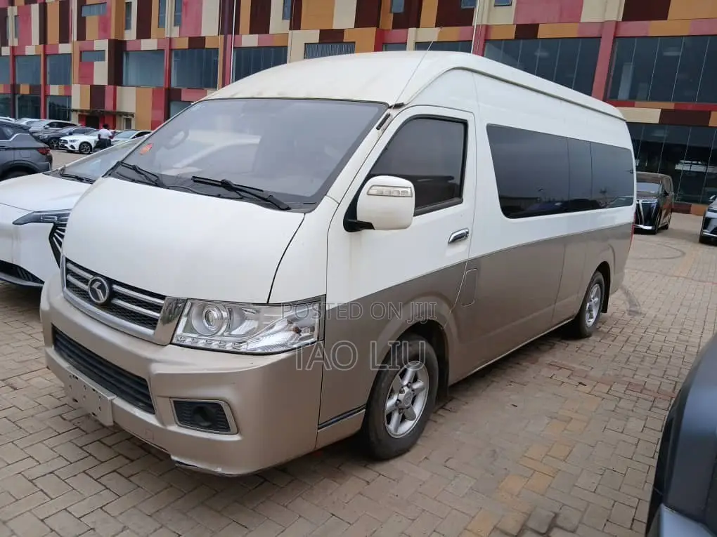King Long Airport Shuttle 2018 Beige