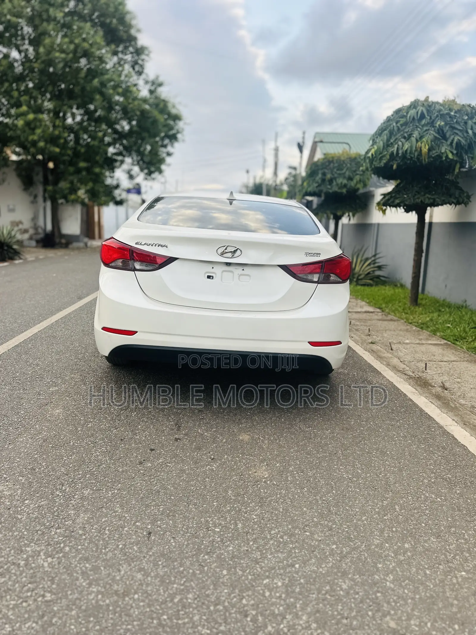 Hyundai Elantra 2015 White