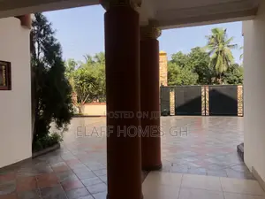 3bdrm Apartment in Elaffhomesgh, Otano for rent