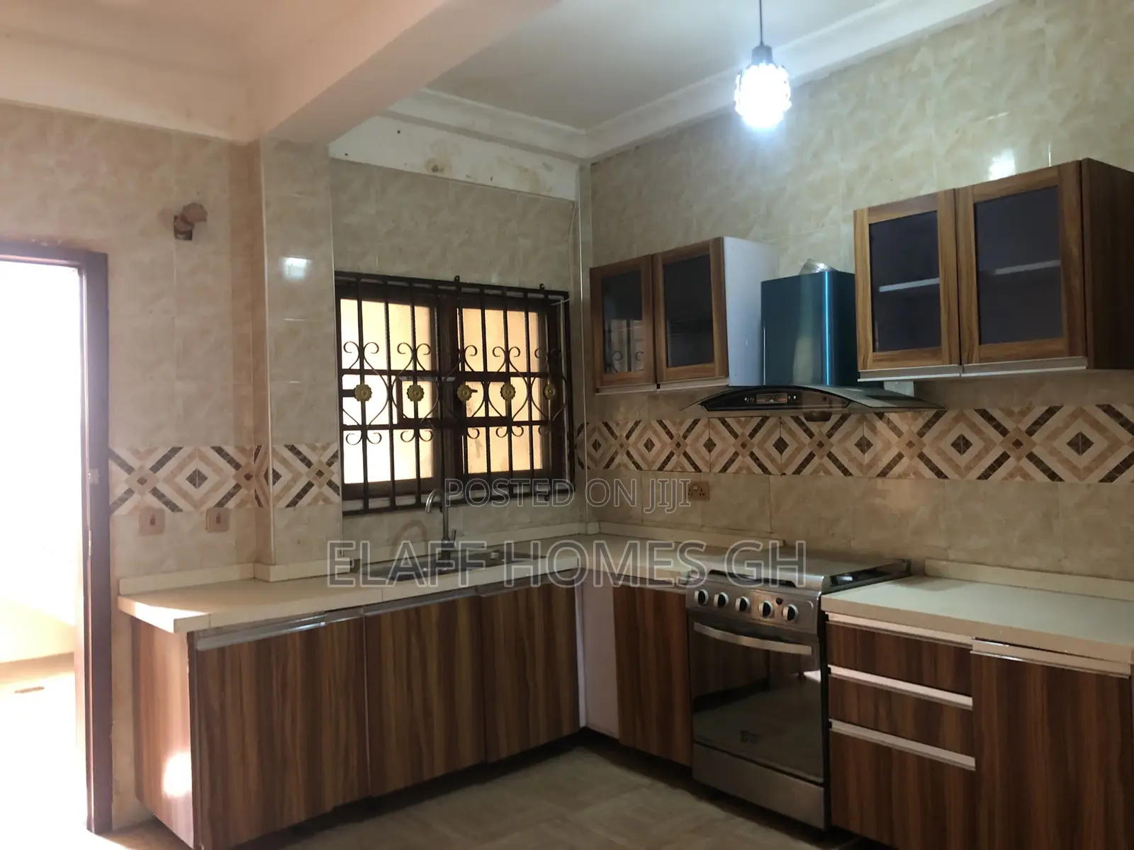 3bdrm Apartment in Elaffhomesgh, Otano for rent