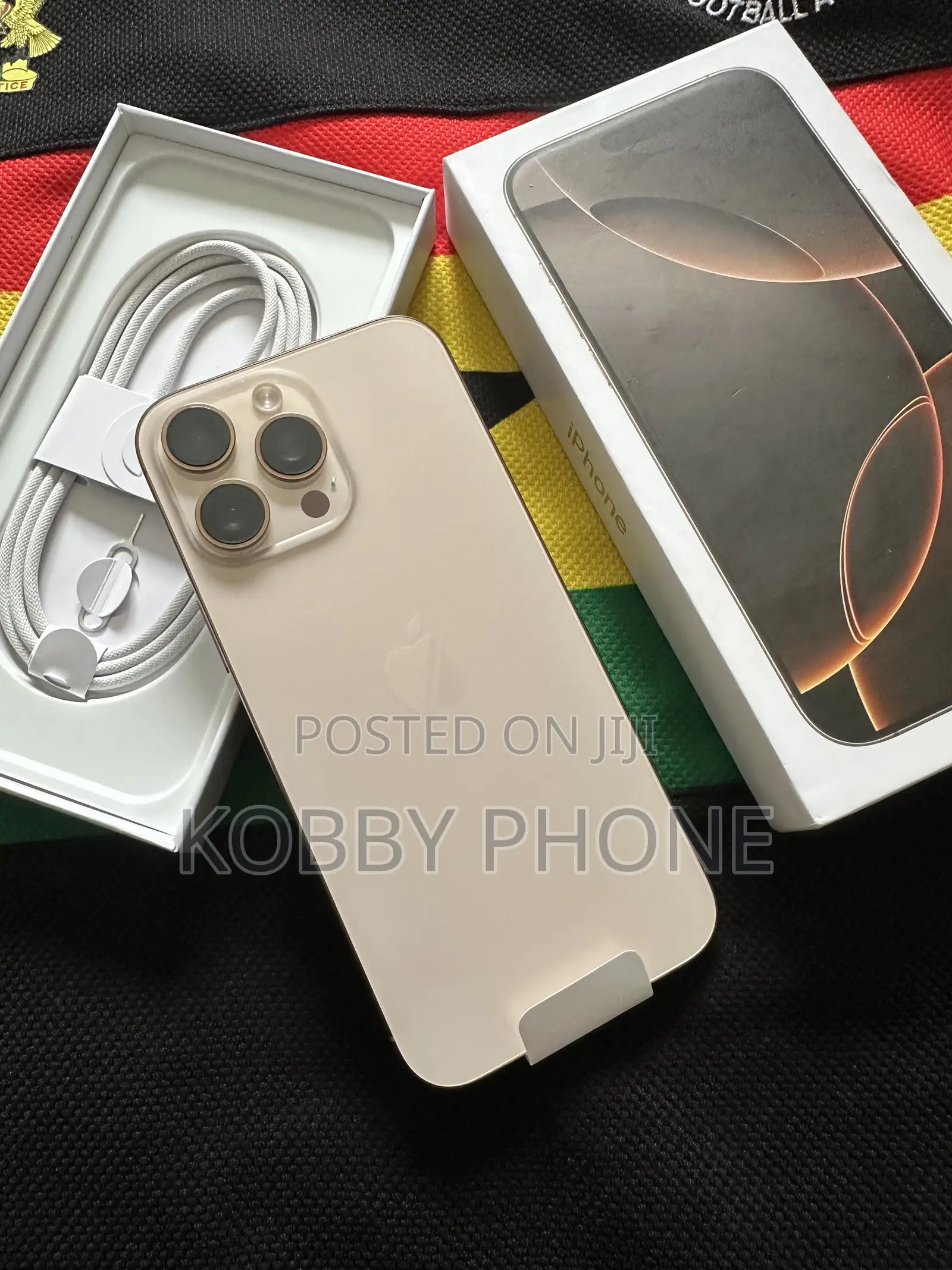 New Apple iPhone 16 Pro Max 256 GB Gold