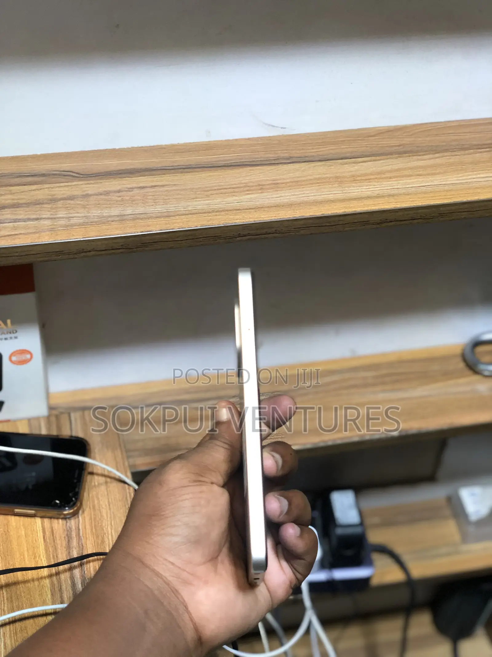 New Itel A100C 64 GB Gold