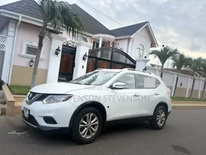 Nissan Rogue S 4dr SUV AWD (2.5L 4cyl CVT) 2014 White
