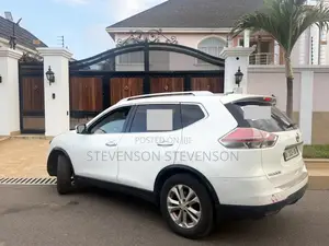 Nissan Rogue S 4dr SUV AWD (2.5L 4cyl CVT) 2014 White