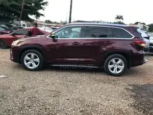 Toyota Highlander Limited 4x2 V6 (3.5L 6cyl 8A) 2018 Brown