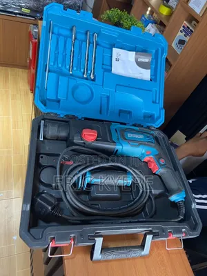 Erbauer 750W SDS+ Rotary Hammer Drill (ERH750) With Carry Case