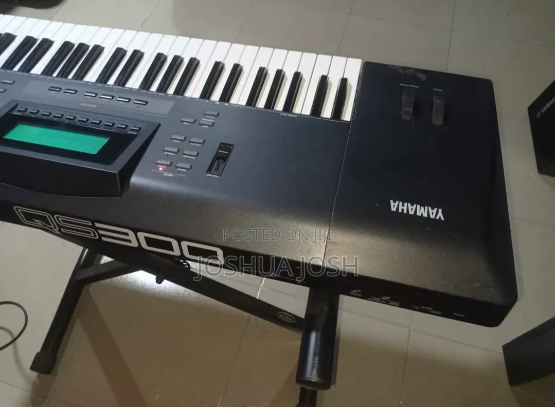 Yamaha Qs 300 Synthesizer Piano
