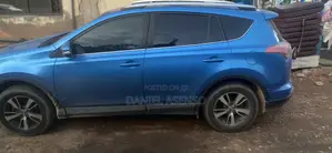 Toyota RAV4 2016 Blue